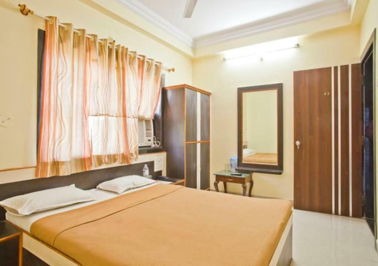 Hotel Sai Ganesh Shirdi Buitenkant foto