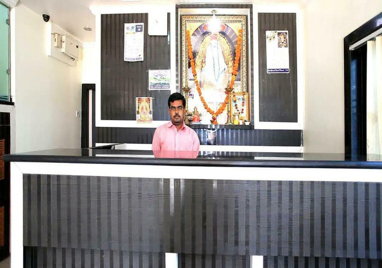 Hotel Sai Ganesh Shirdi Buitenkant foto