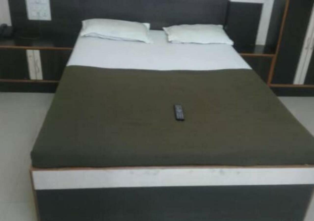 Hotel Sai Ganesh Shirdi Buitenkant foto