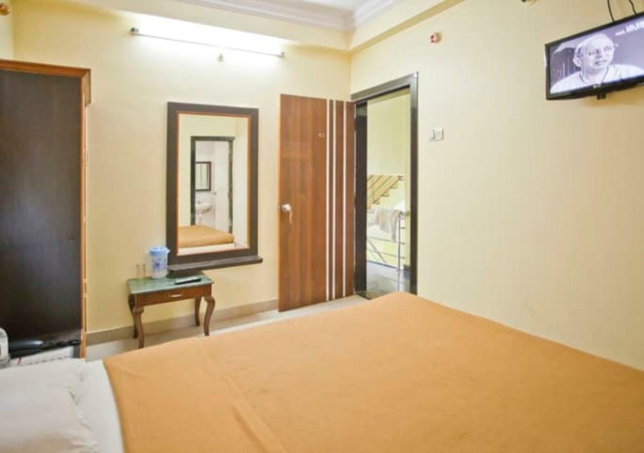 Hotel Sai Ganesh Shirdi Buitenkant foto